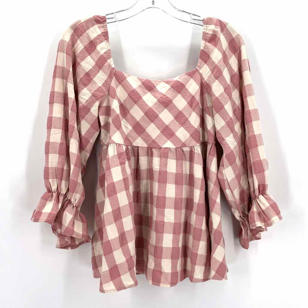 Size S HOW VERY LOVED Pink Shirt
