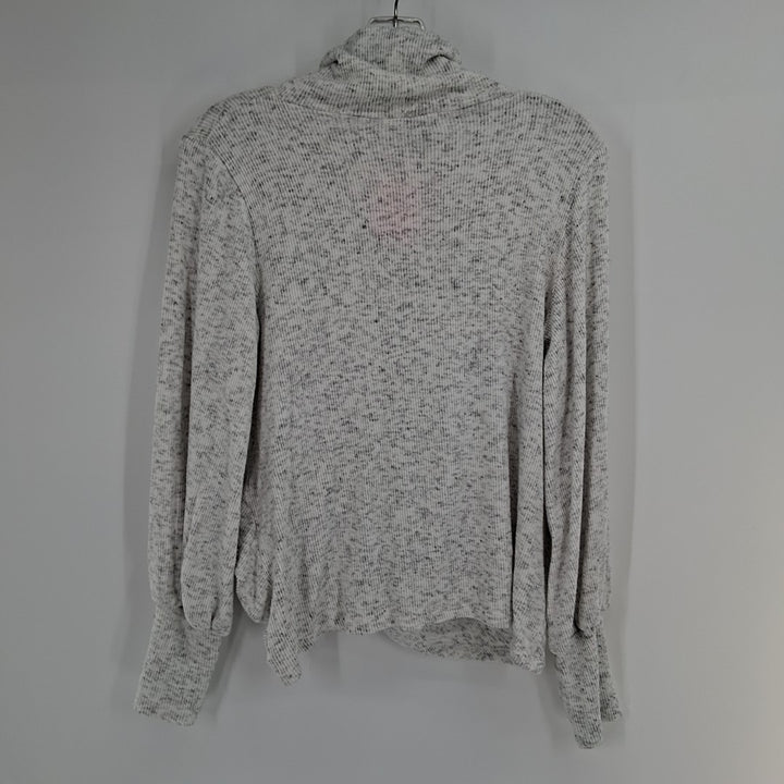 Size M KAREN KANE Gray Sweater