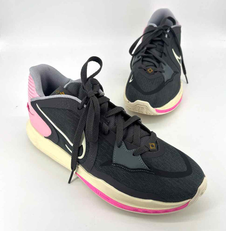 Shoe Size 10 Nike Gray Sneakers