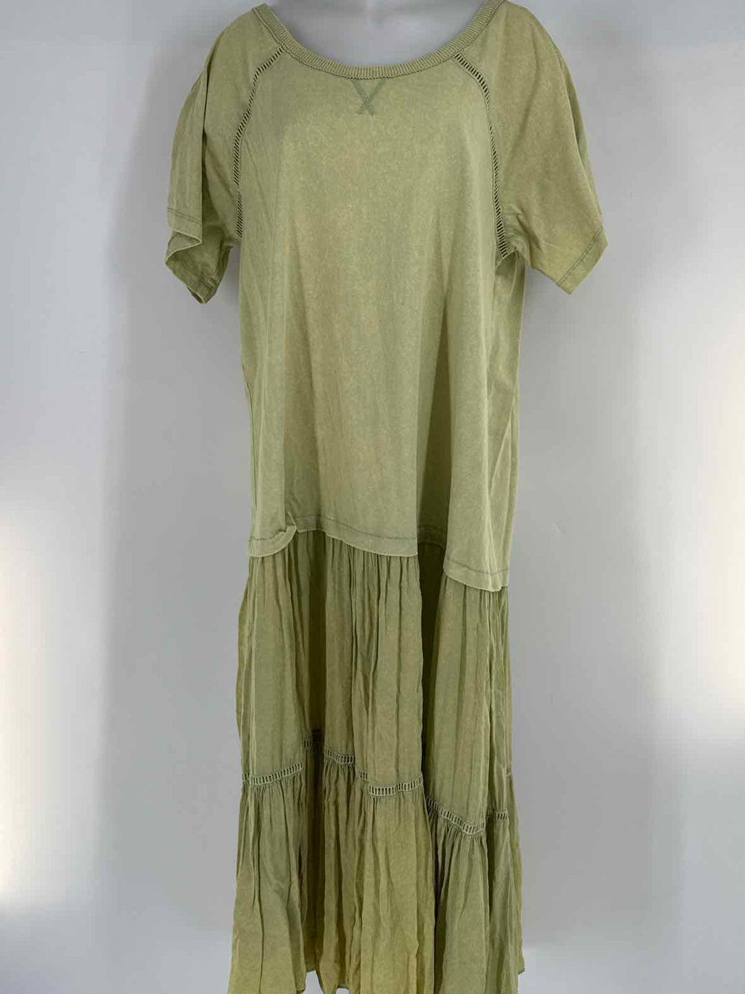 Size M FREE PEOPLE Green Dress