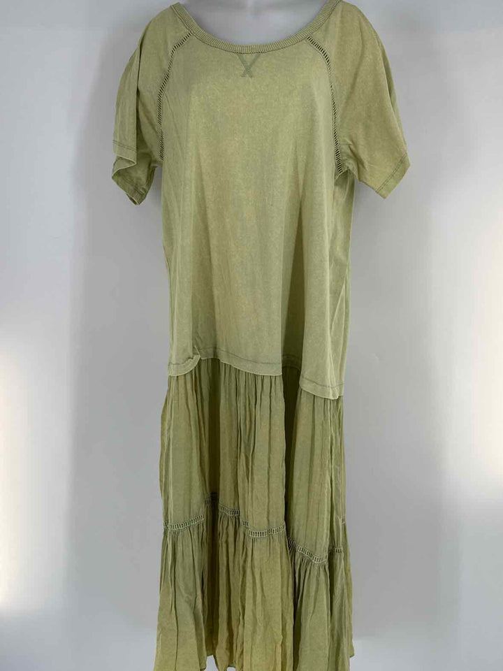Size M FREE PEOPLE Green Dress