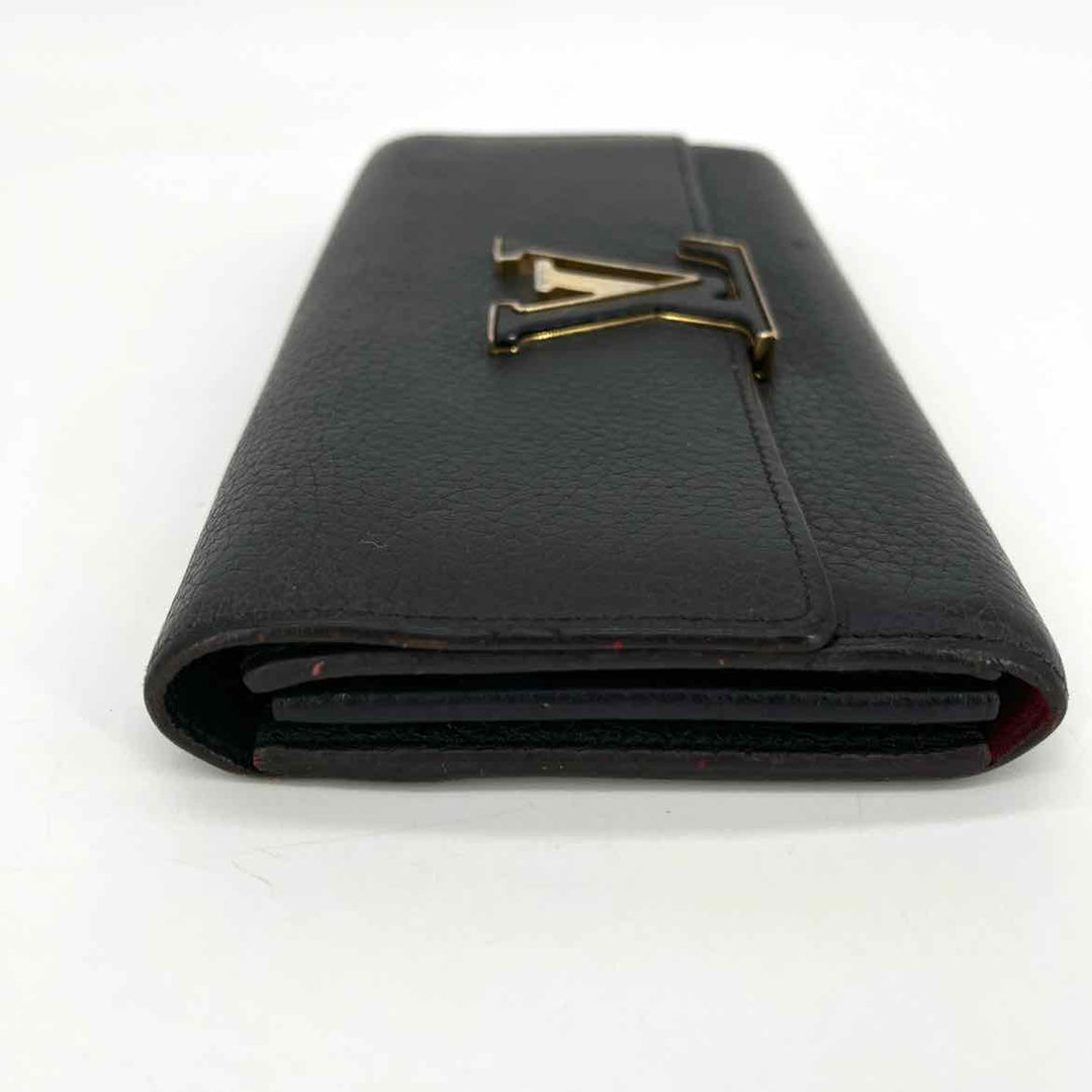 Louis Vuitton Luxury - Wallet