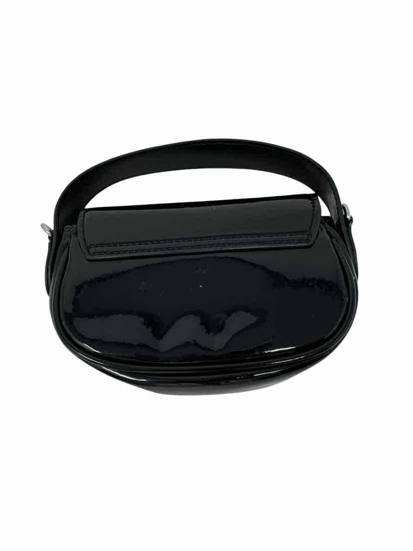 DIVIDED Purse