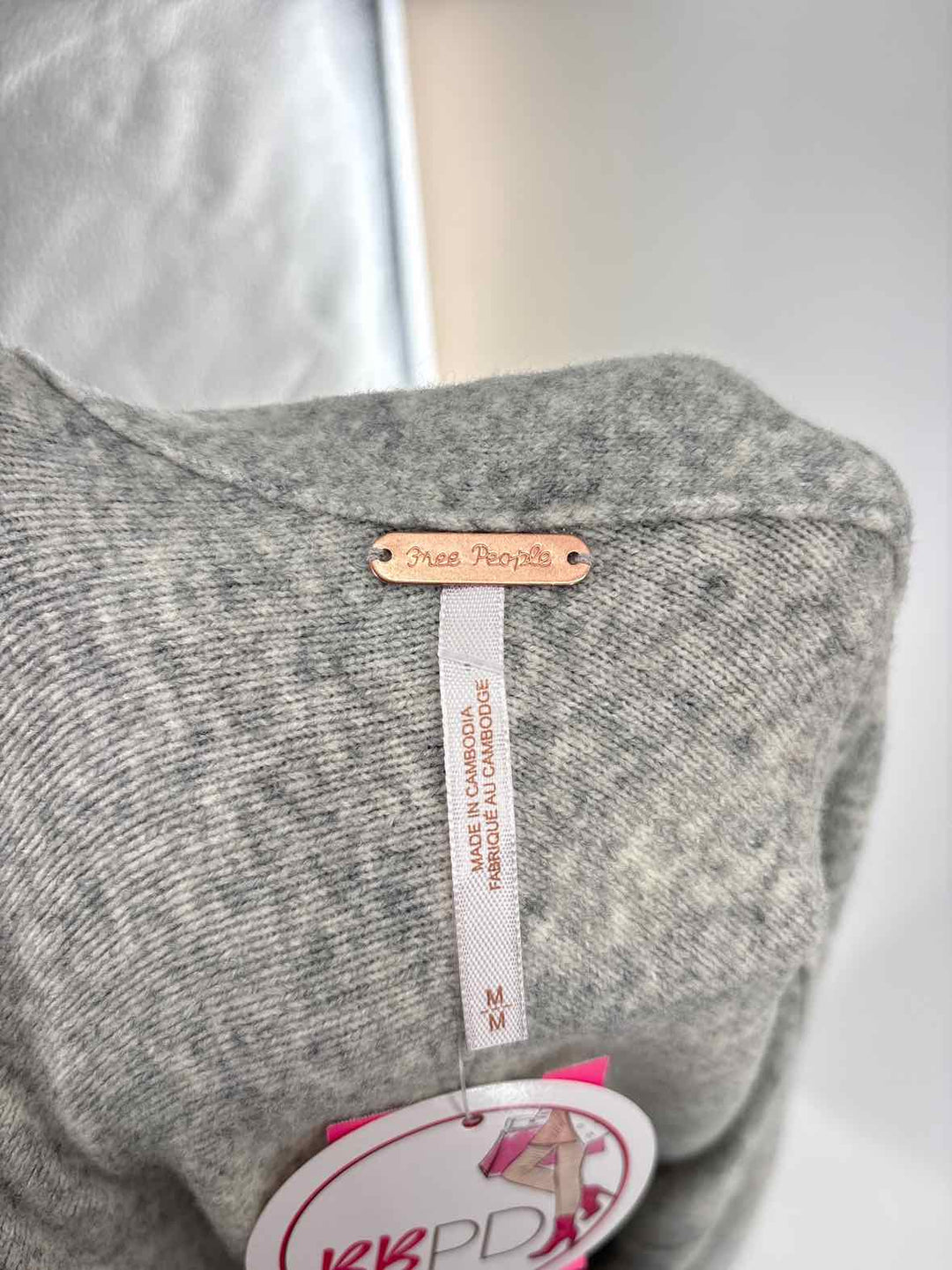 Size M FREE PEOPLE Gray Sweater