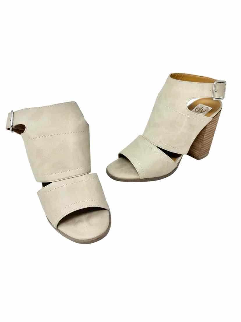 Shoe Size 9 Dolce Vita Beige Sandals