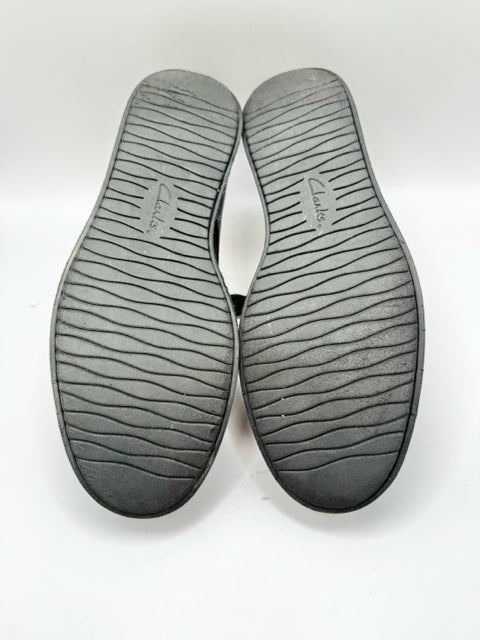 Shoe Size 8 CLARKS Black Leather Flats