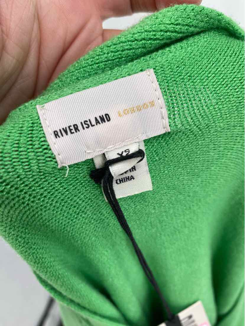 Size XS River Island Green Sweater