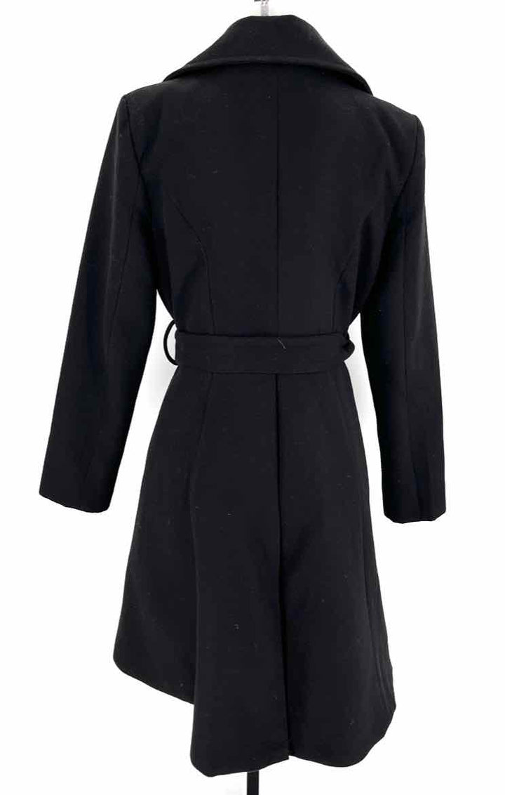 Size M BB Dakota Black Coat