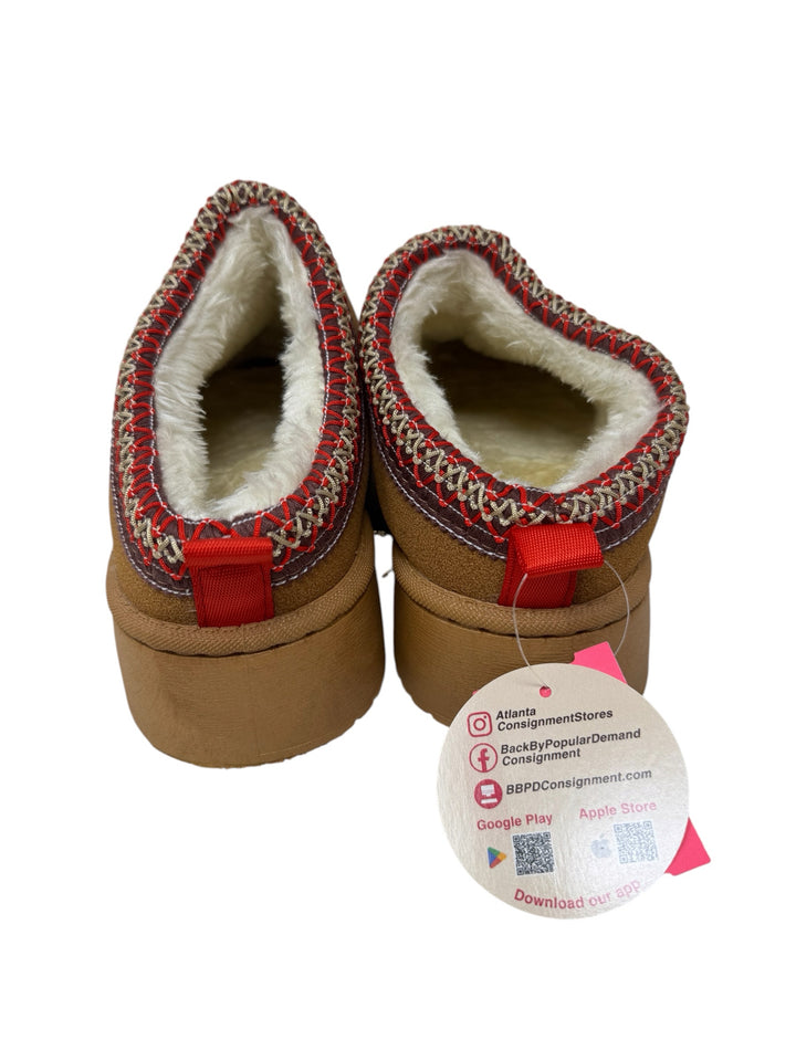 Shoe Size 42 Tan Slippers