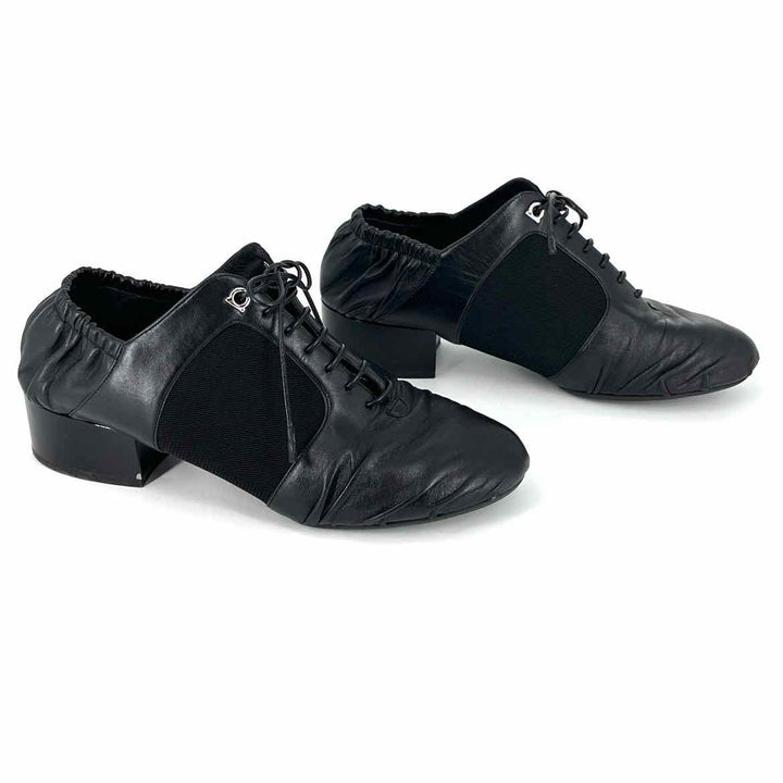 Shoe Size 7.5 FERRAGAMO Black Leather Luxury - Mules