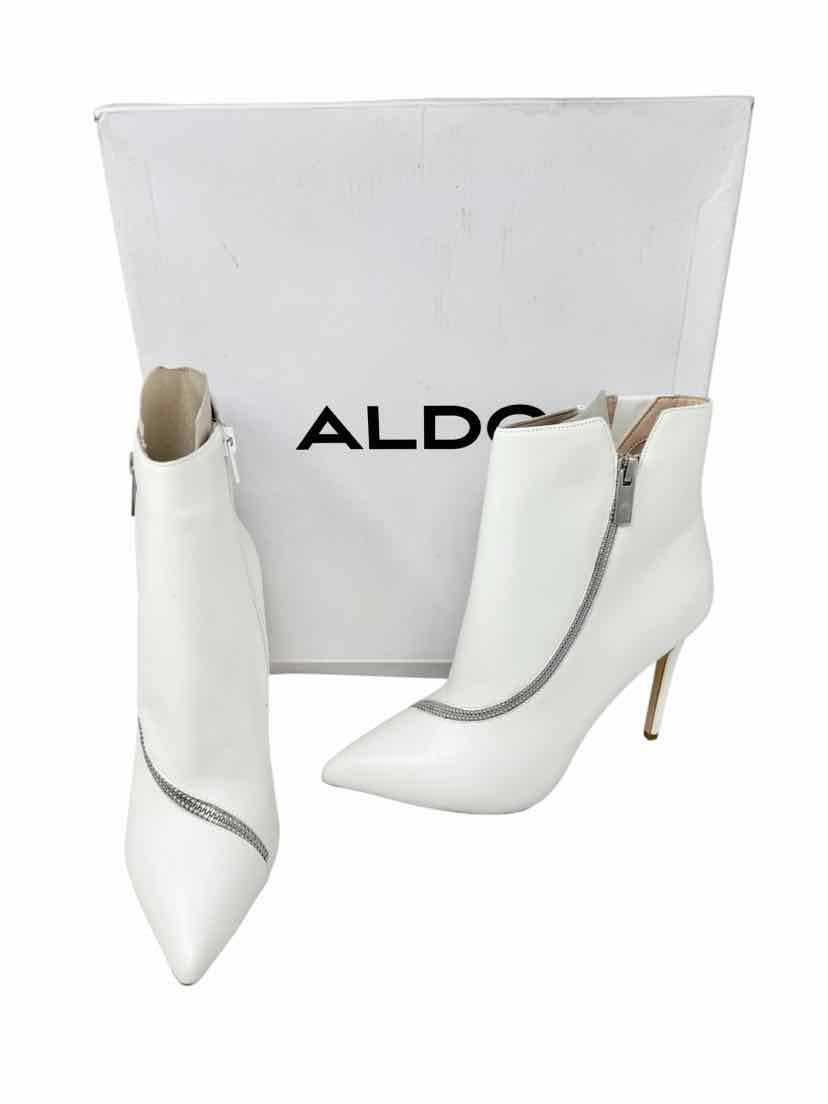 Shoe Size 7.5 Aldo White Boots