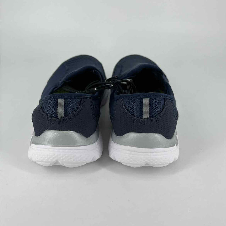 Shoe Size 6.5 Danskin Navy Knit Sneakers