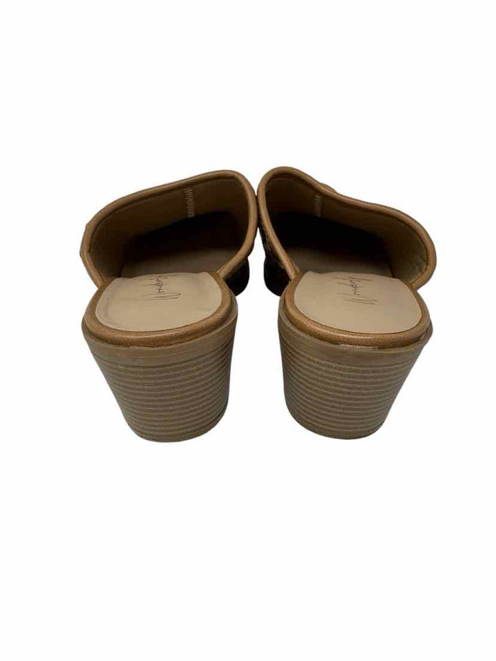 Shoe Size 10 WONDERLY Tan Pumps