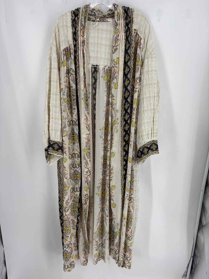 Size XS/S FREE PEOPLE Cream Robe