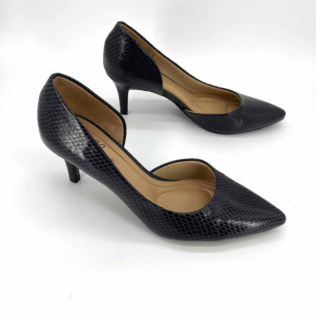 Shoe Size 8 Navy Pumps