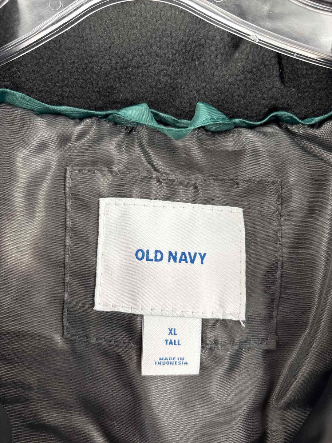 Size XL Old Navy Black Vest