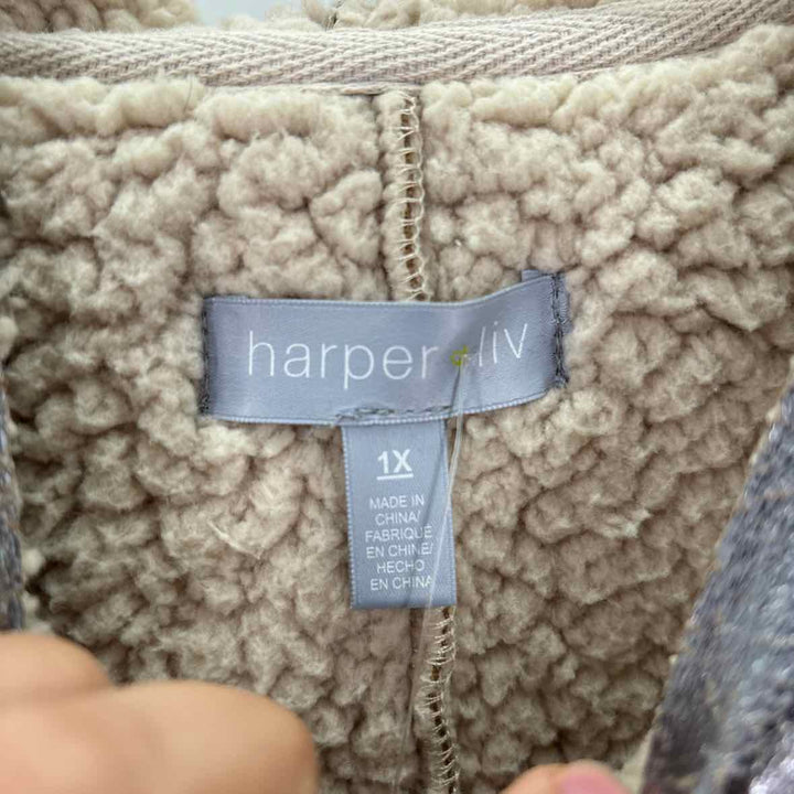 Size 1X Silver Faux Leather Fleece Vest
