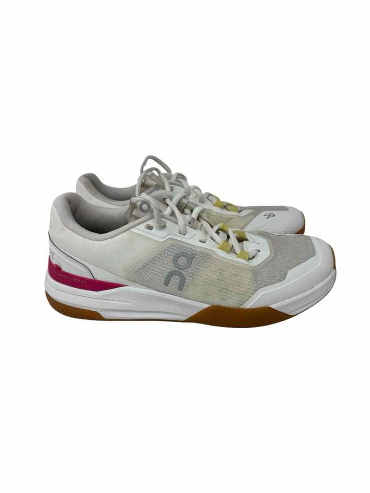 Shoe Size 9 ON CLOUD Cream Sneakers
