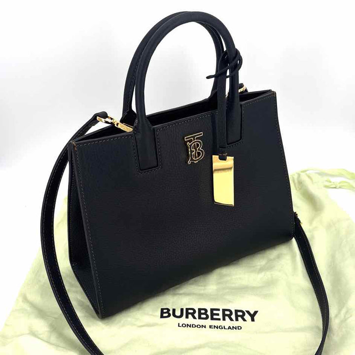 Burberry Luxury - Purse