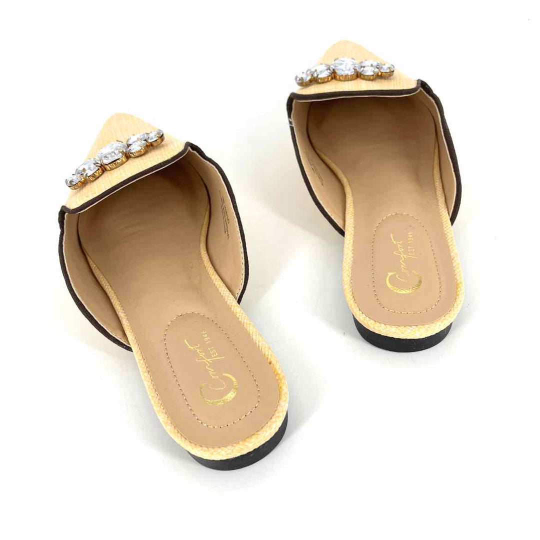 Shoe Size 10 EST. 1946 Tan Straw Flats