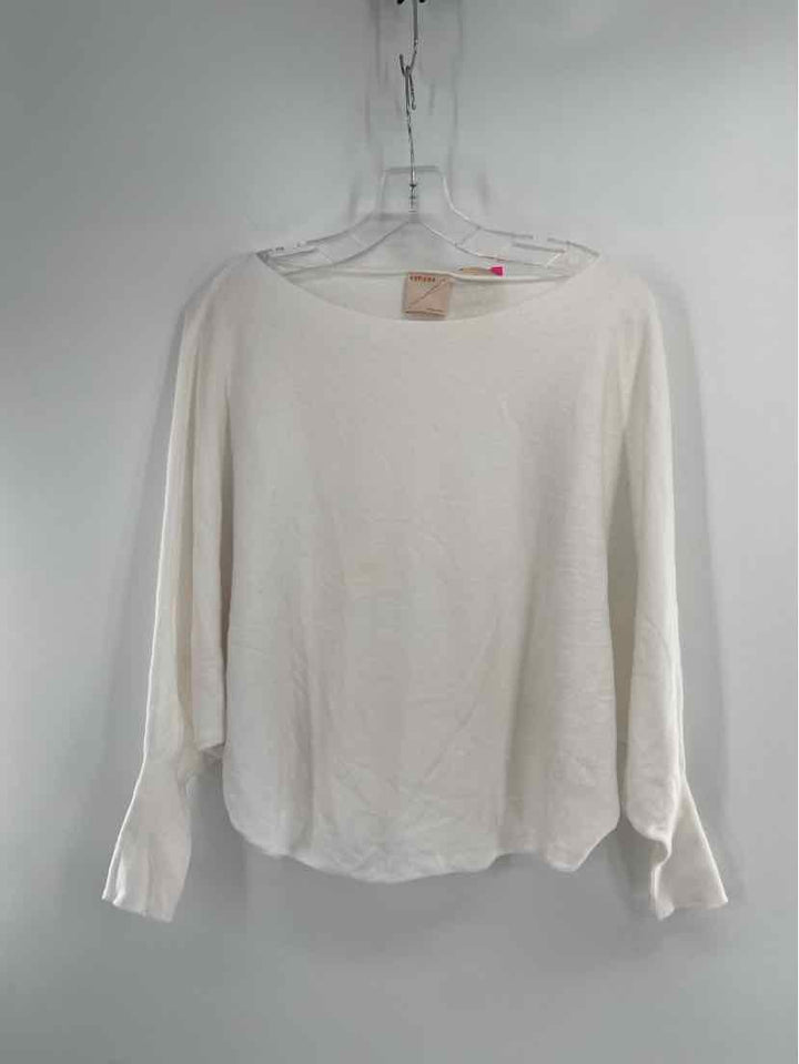 Size M KERISMA White Sweater