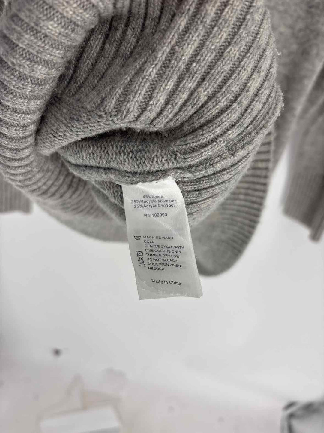 Size L VICTOR ROLF Gray Sweater