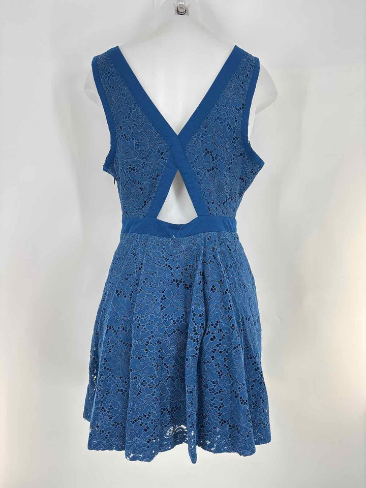 Size 4 FREE PEOPLE Navy Lace Dress