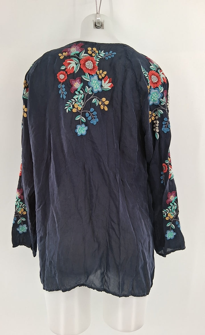 Size L Johnny Was Black Shirt