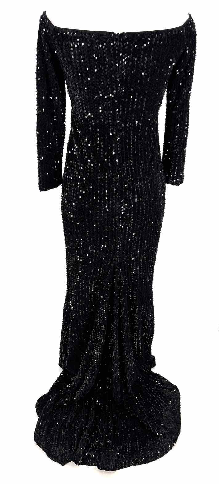 Size M Black Velour PROM
