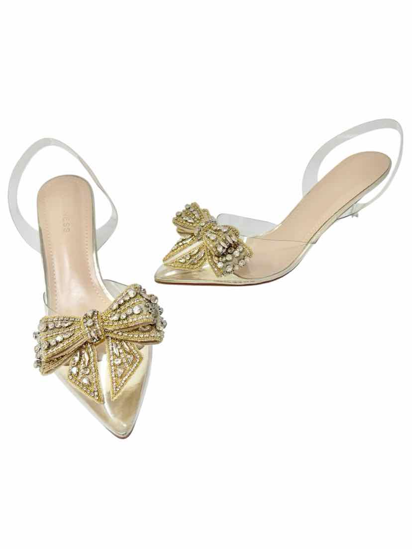 Shoe Size 11 Gold Pumps