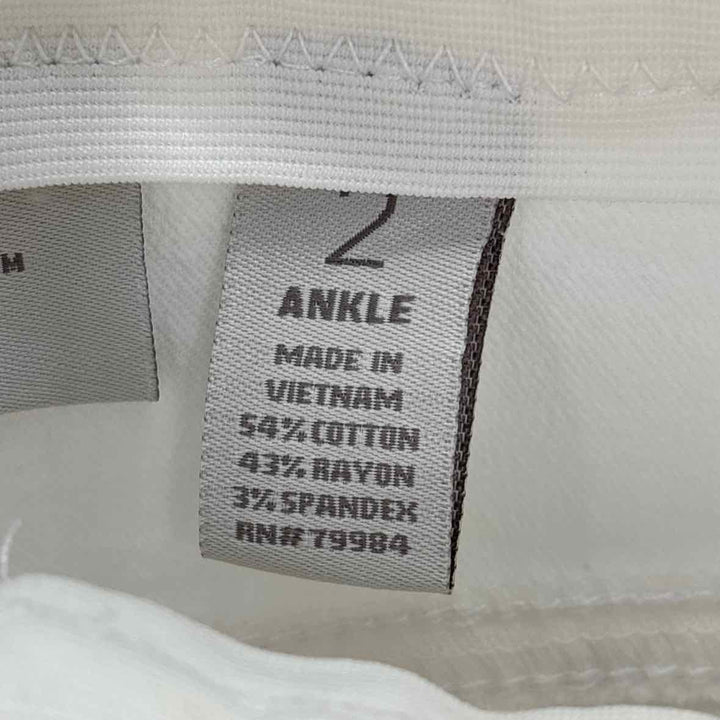 Size L Chico's White Denim Jeans