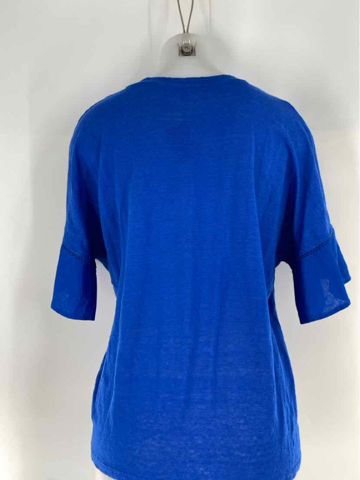 Size L Chico's Blue Shirt
