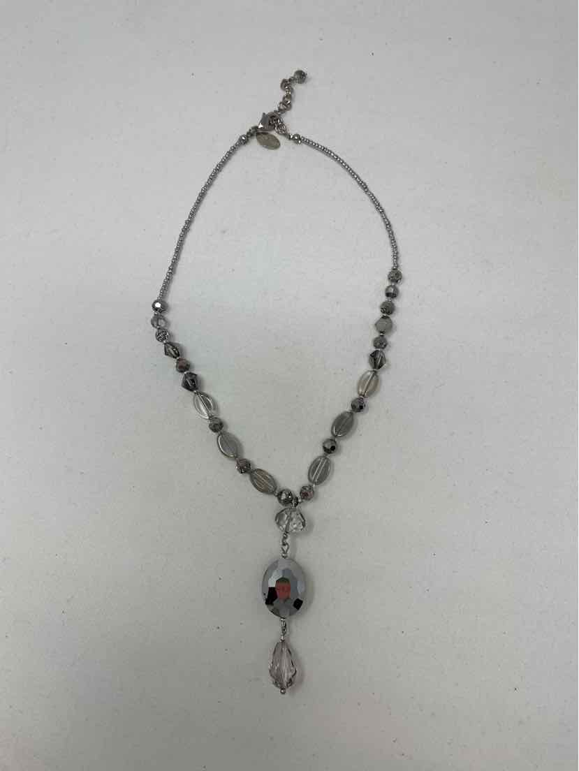White House Black Market Necklace