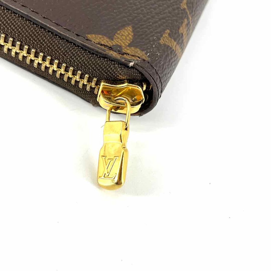 Louis Vuitton Luxury - Wallet
