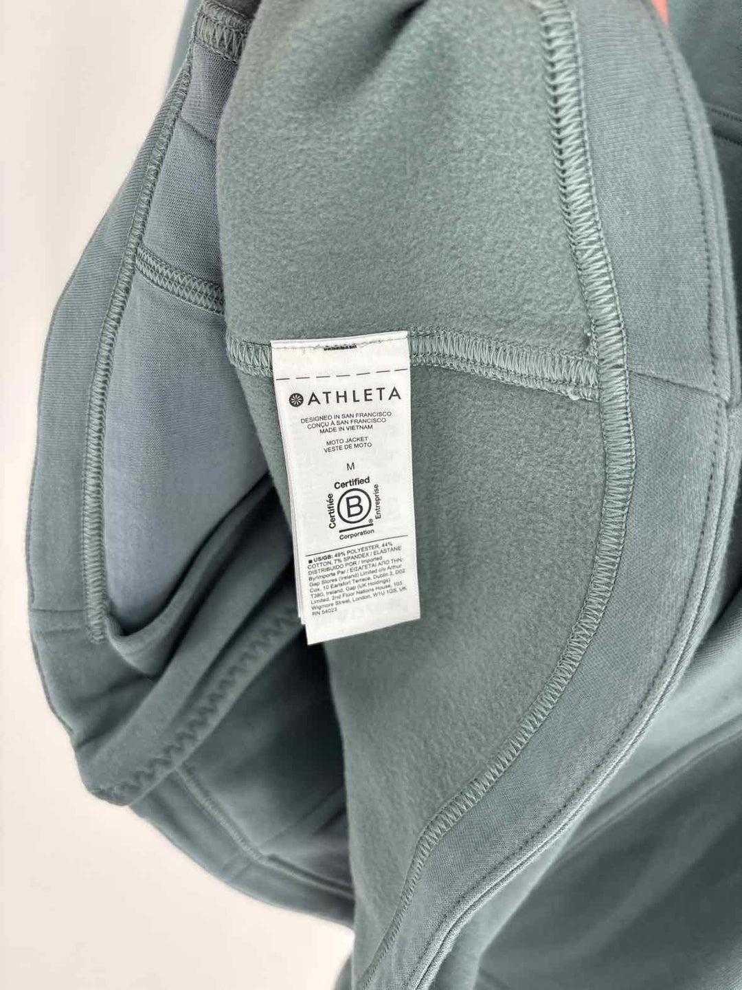 Size M Athleta Teal Sweater