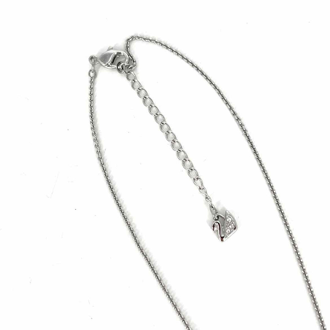SWARVOSKI Necklace