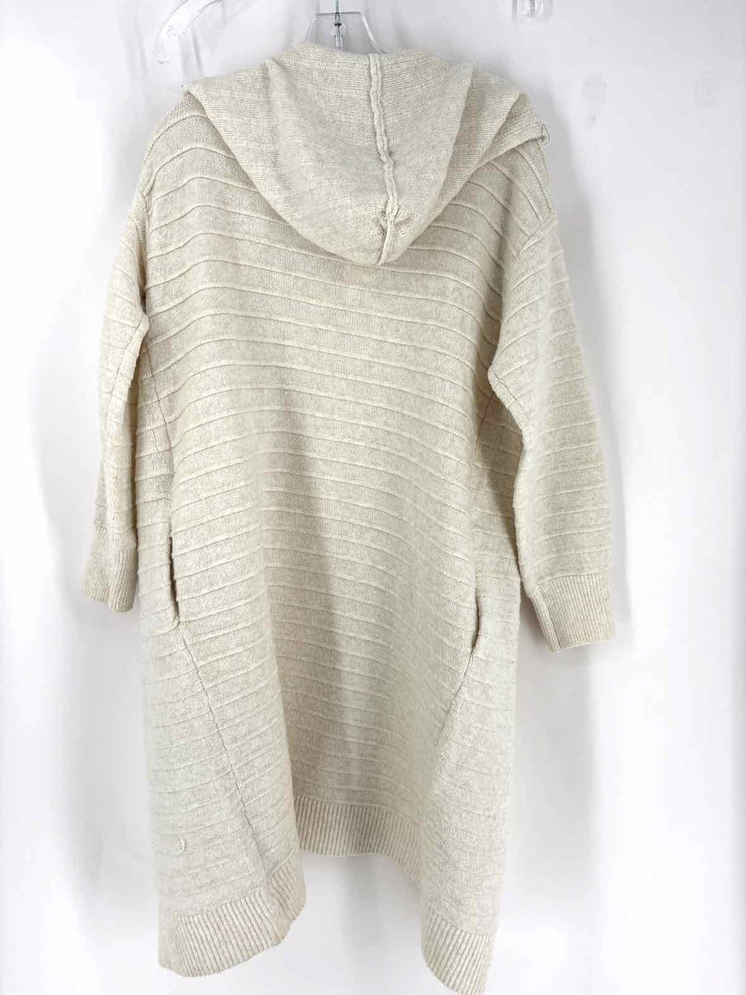 Size M PINK ROSE Cream Sweater