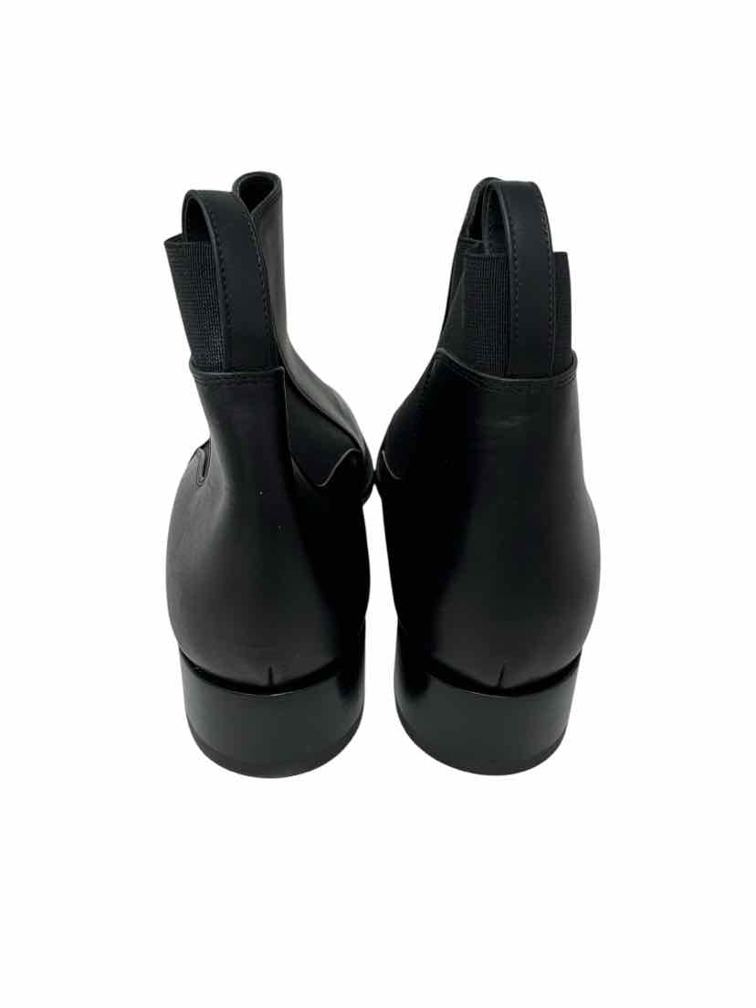 Shoe Size 40 CHRISTIAN LOUBOUTIN Black Leather Boots