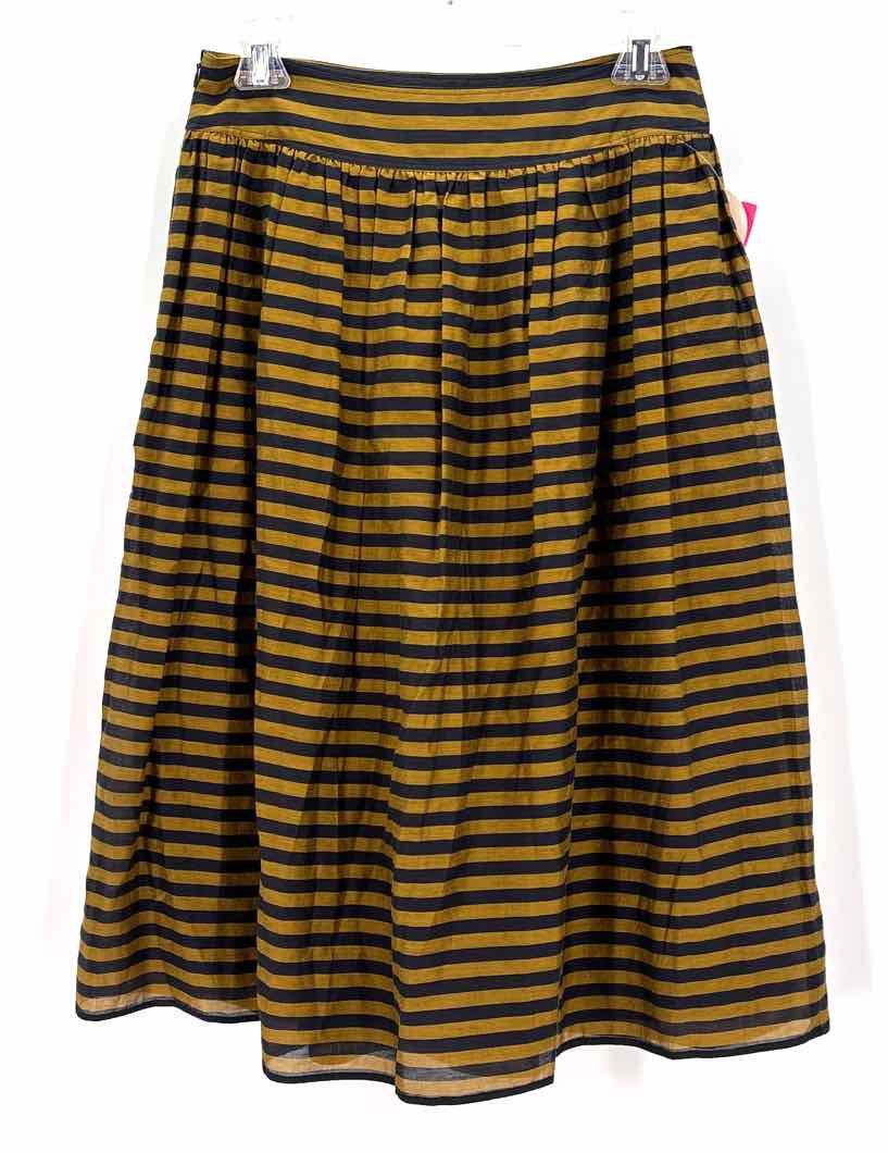Size 6 Burberry Multi-Color Luxury - Skirt