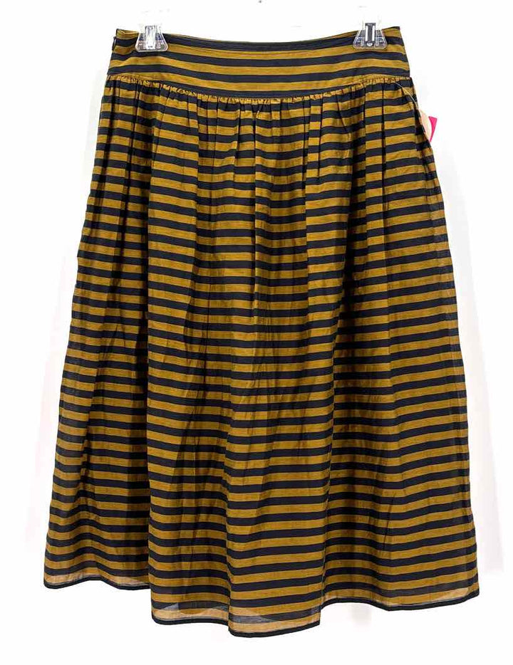 Size 6 Burberry Multi-Color Luxury - Skirt