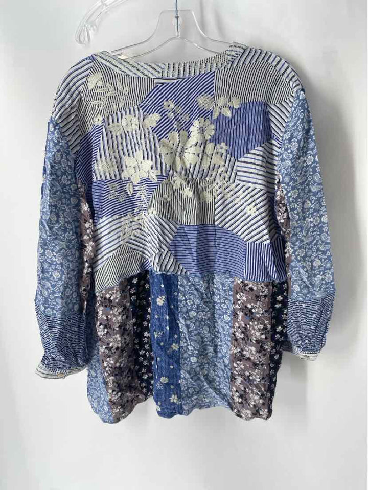 Size XL JOHN MARK Blue Shirt