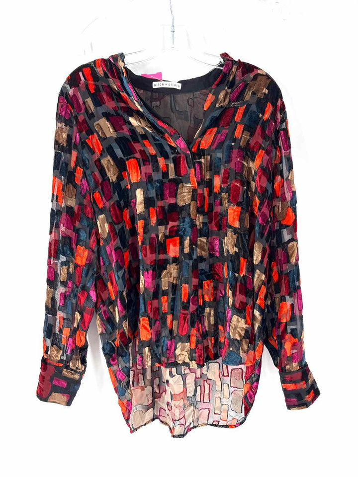 Size M Alice + Olivia Black Shirt