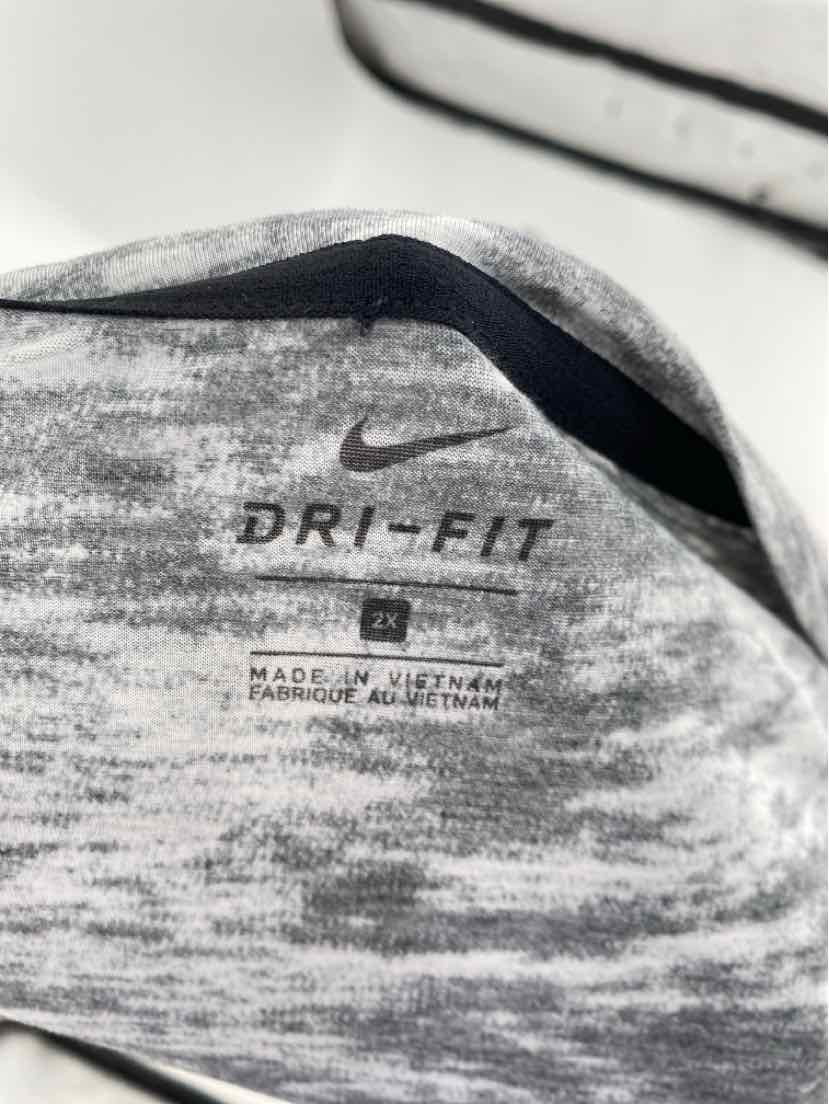 Size 2X Nike Gray Shirt