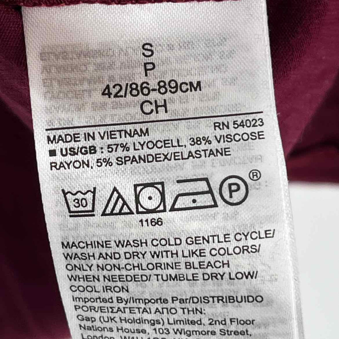 Size S Banana Republic Wine Shirt