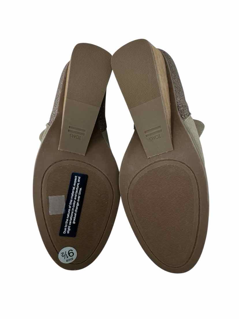Shoe Size 9.5 Toms Brown Suede Boots