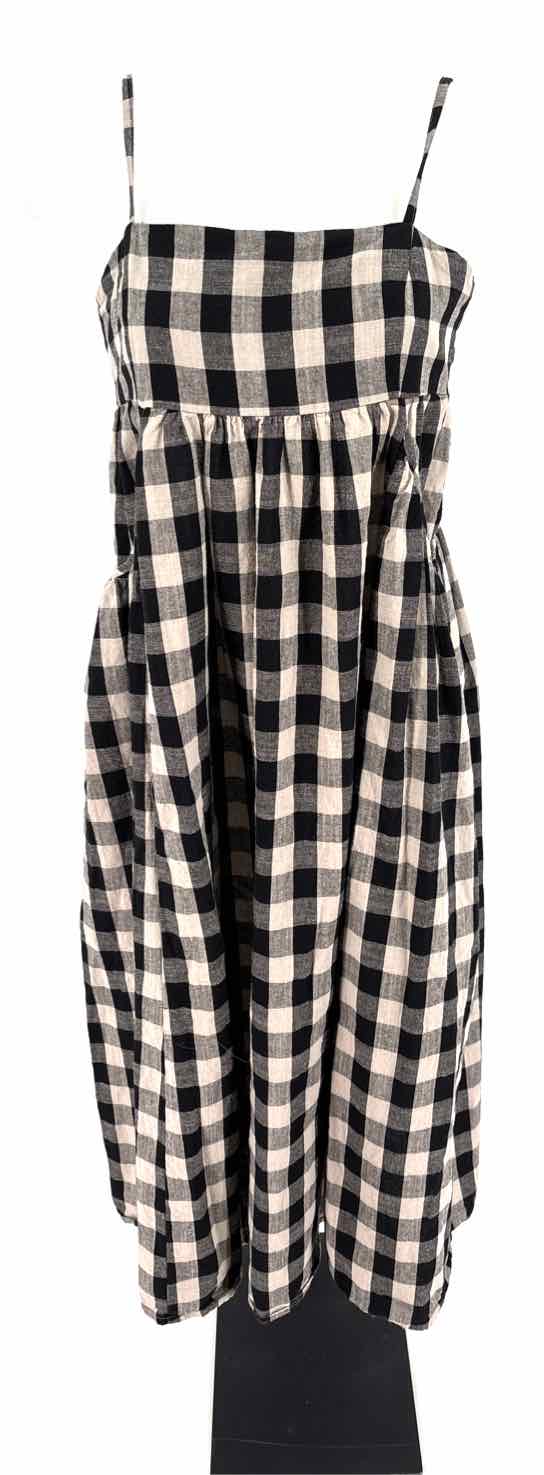 Size M Multi-Color Dress