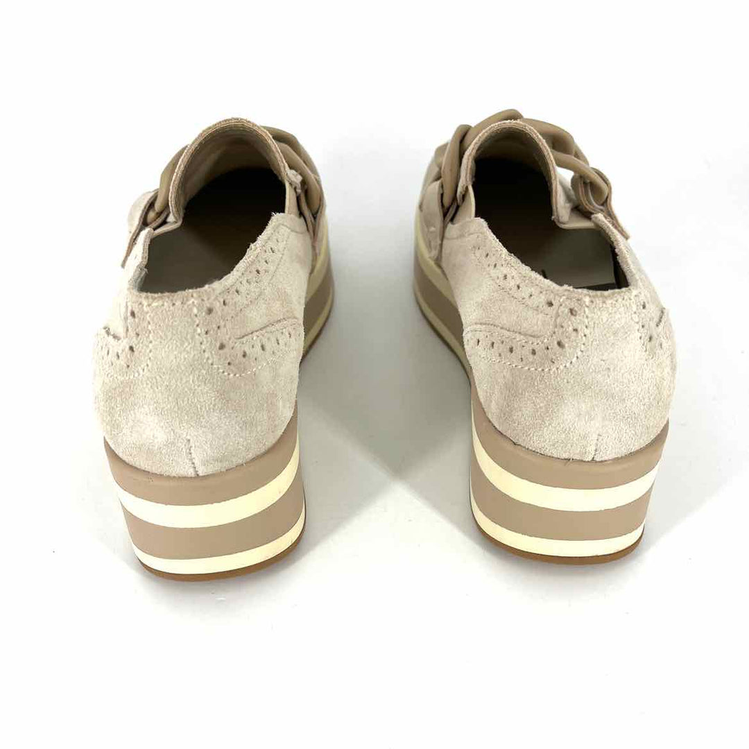 Shoe Size 6 Dolce Vita Tan Flats