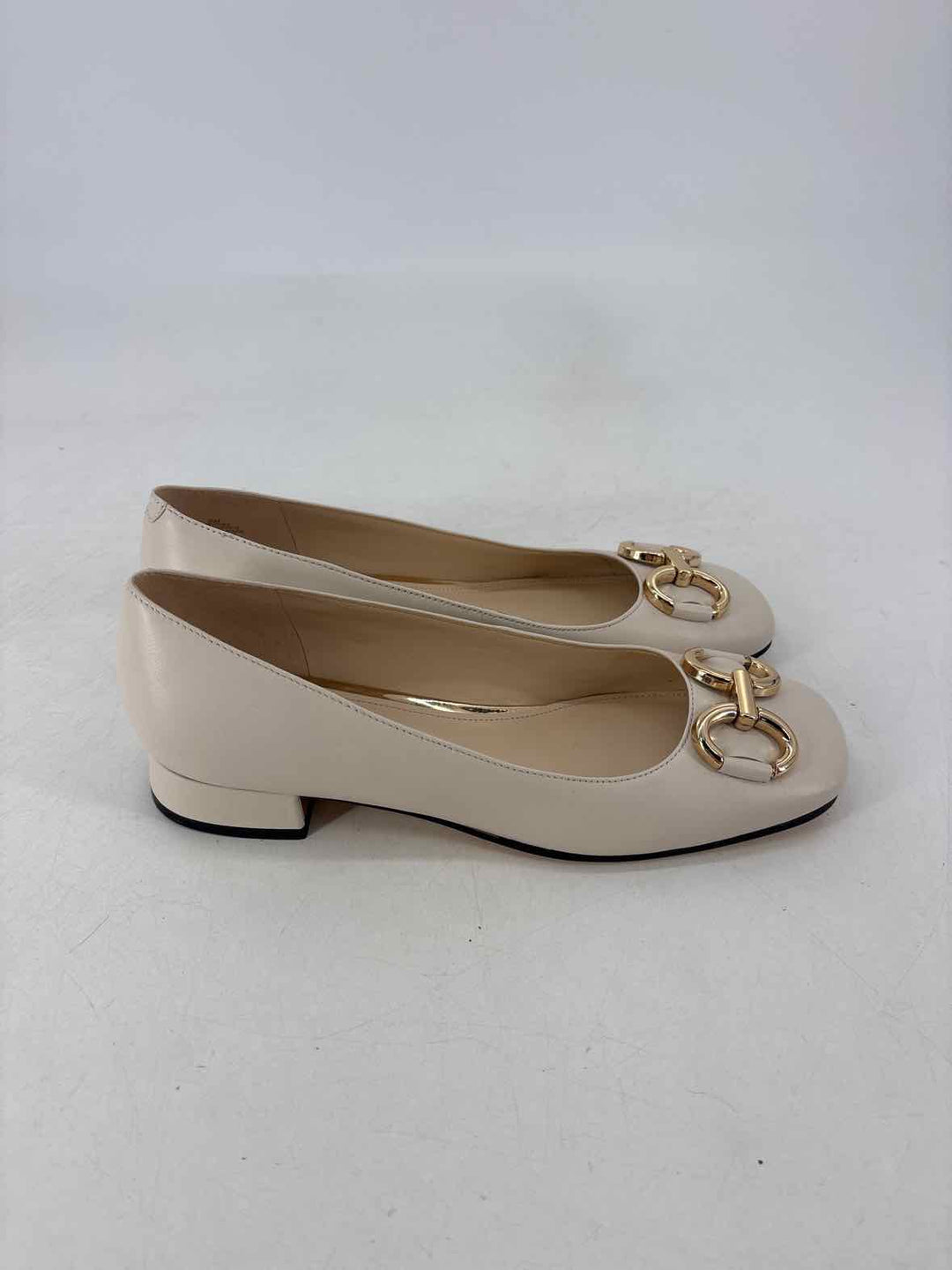 Shoe Size 9 Nine West Cream Pumps
