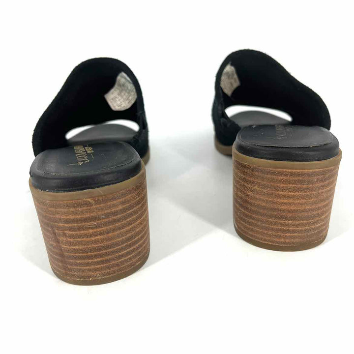Shoe Size 10 KOOLABURRA Black Suede Sandals