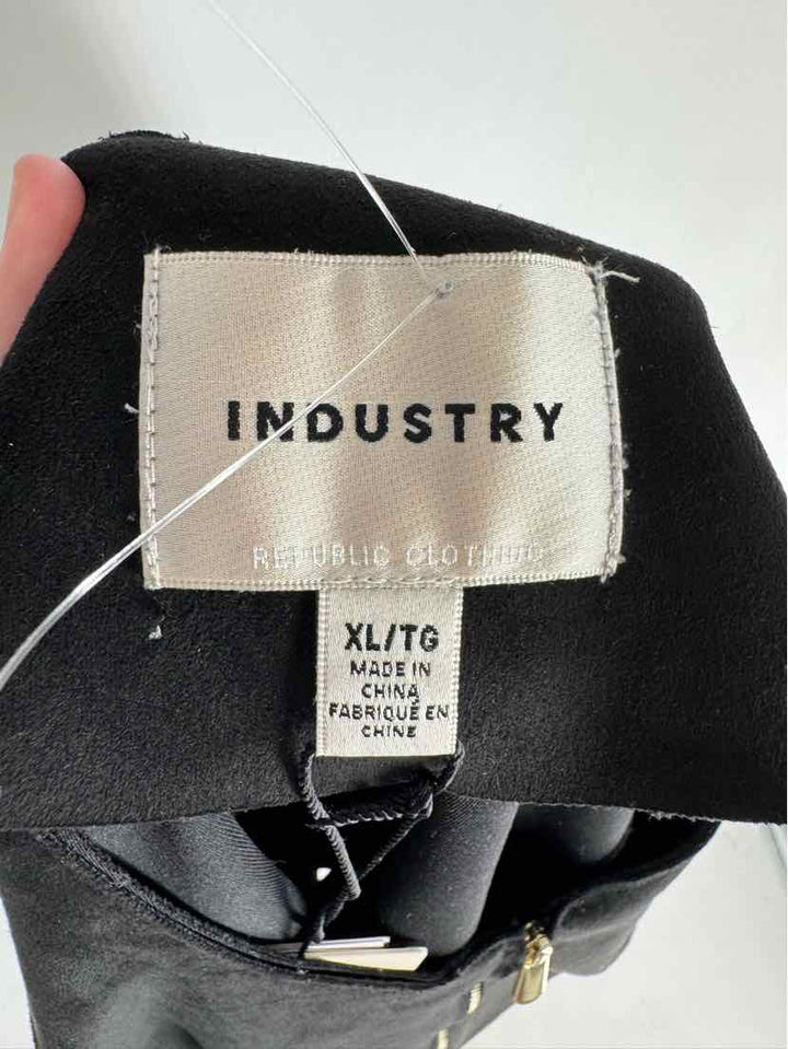 Size XL INDUSTRY Black Shirt